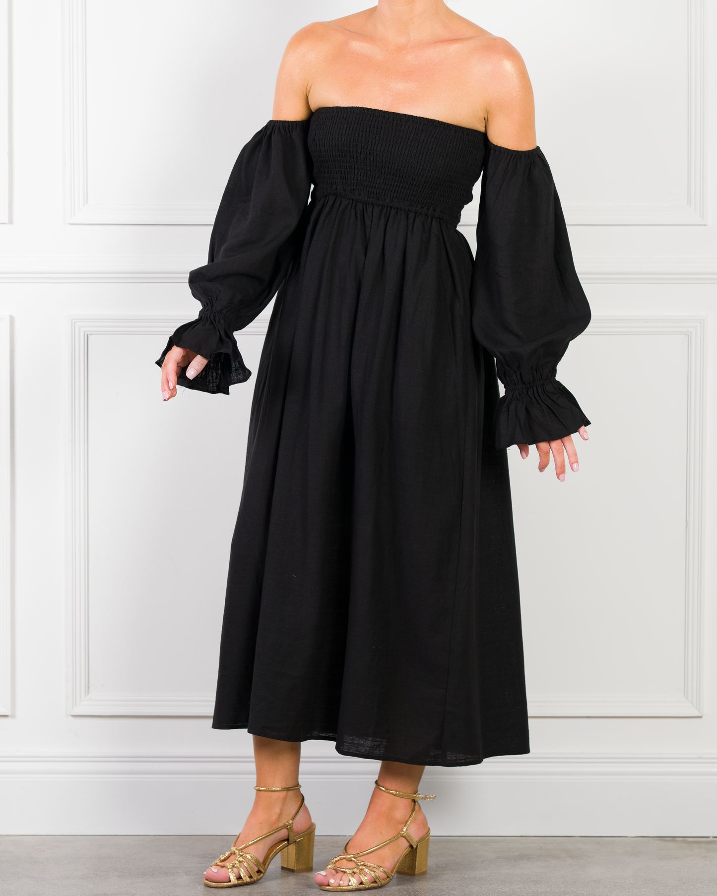 Capri - Black