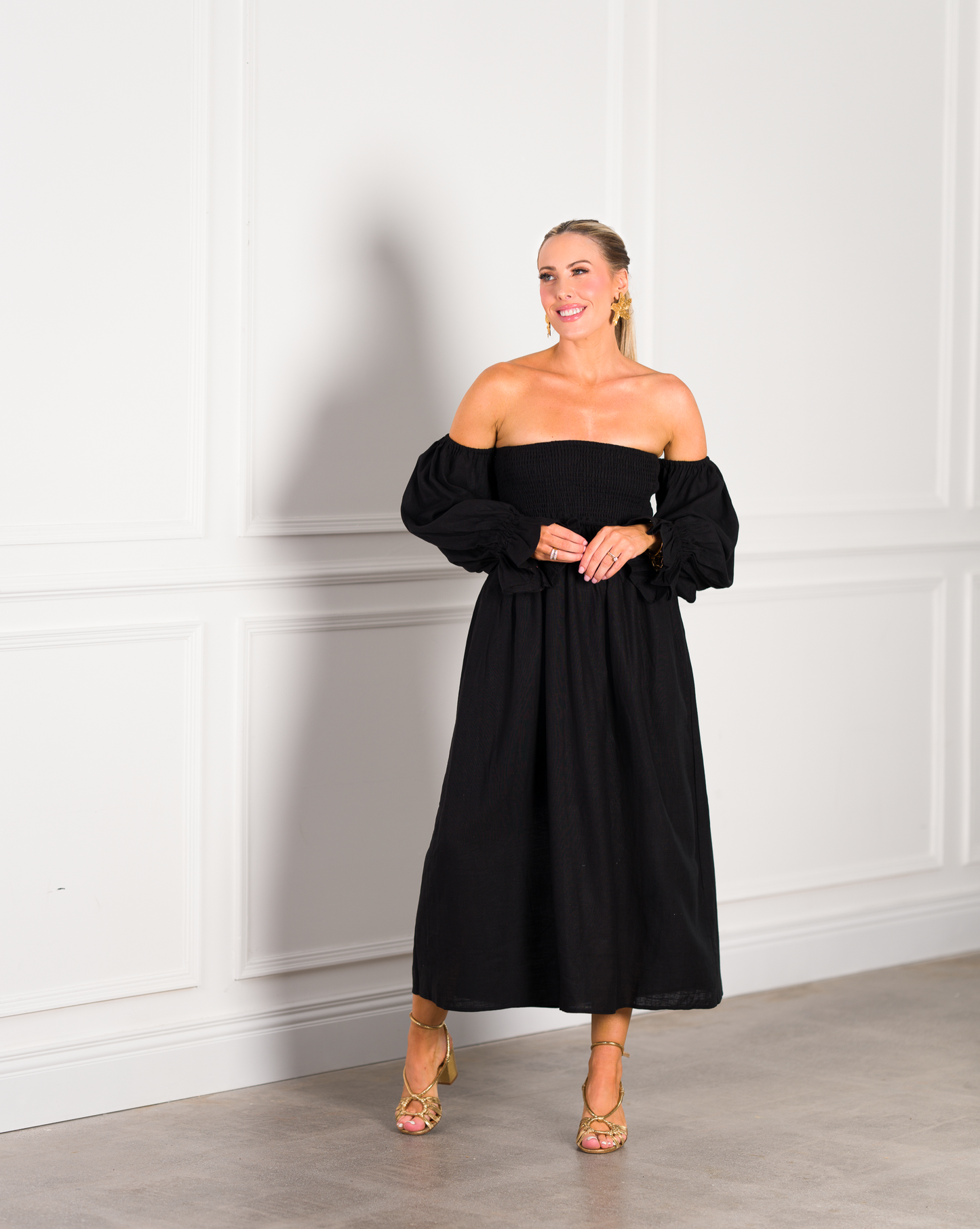 Capri - Black