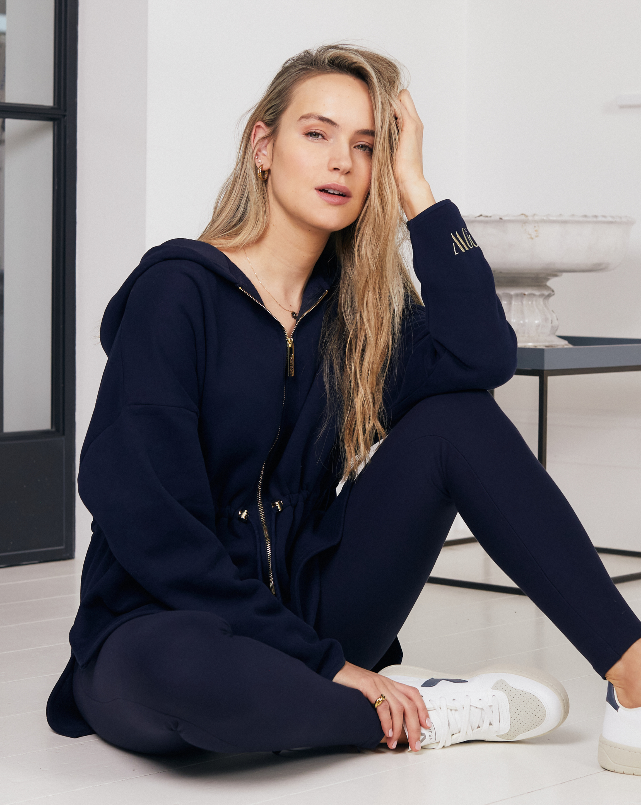 Navy top zip up